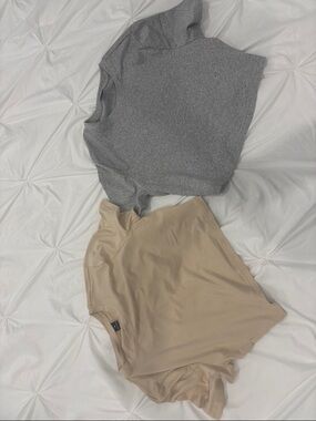 Women's Short Sleeve Tee - Gray & Beige